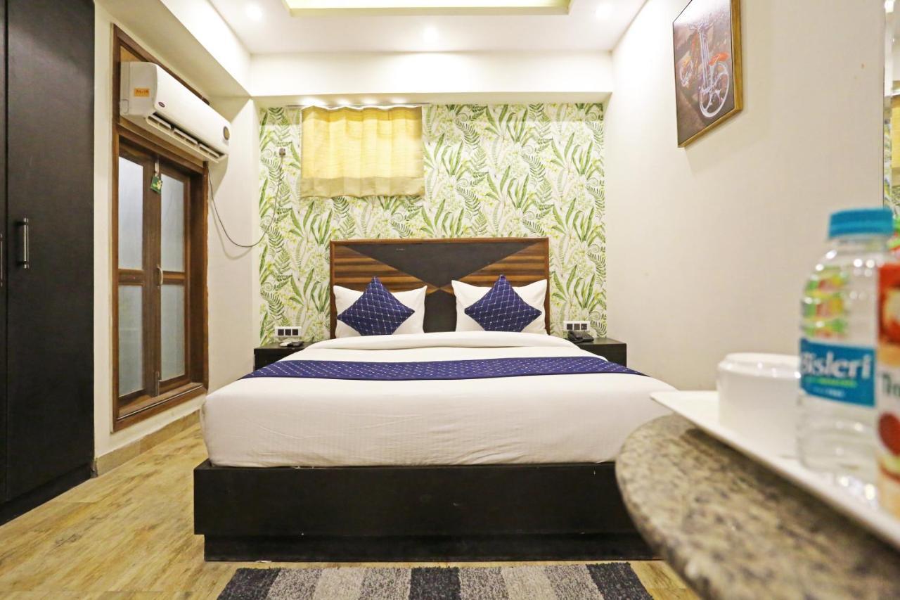 Hotel Gl Suites Near Delhi Airport 新德里 外观 照片